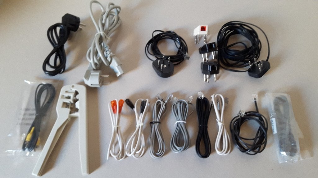 Diverse Telefoon - PC kabels en TV kabels enz, zie foto's, Ophalen of Verzenden, Zo goed als nieuw