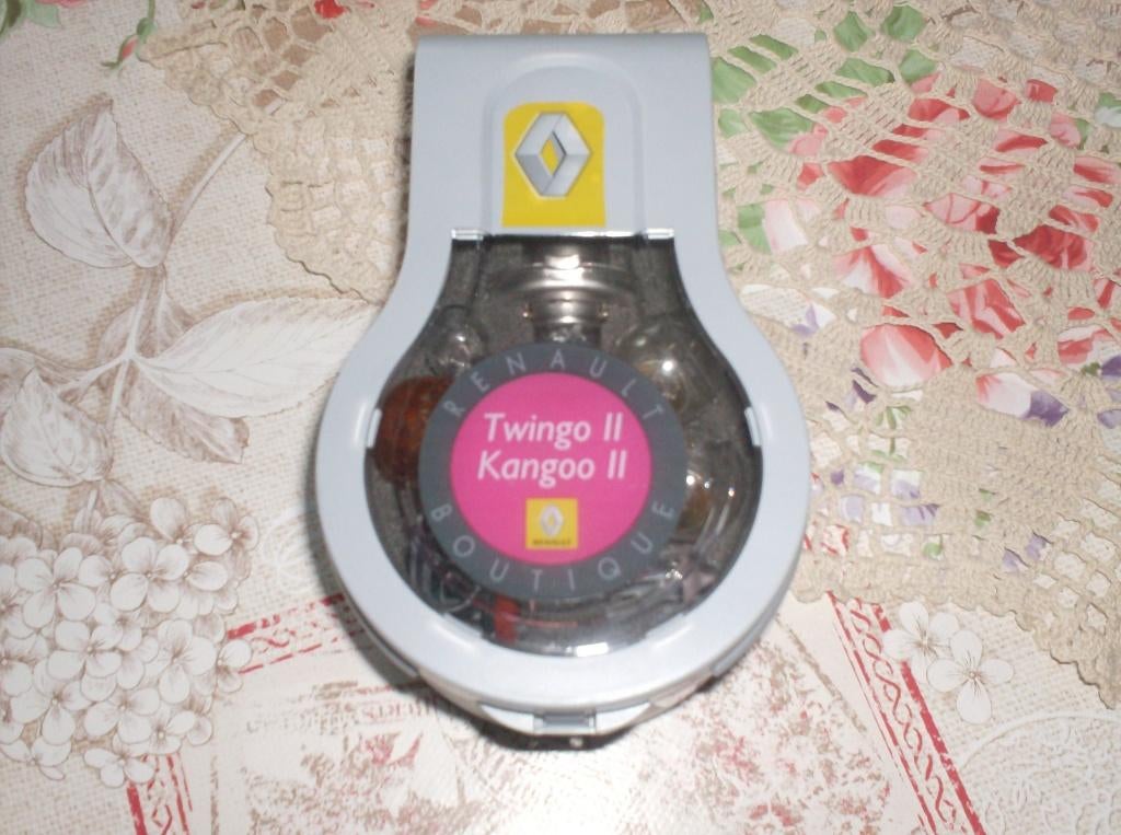 nieuwe renault twingo lampenset past ook op de kangoo 2, Ophalen of Verzenden, Nieuw, Renault