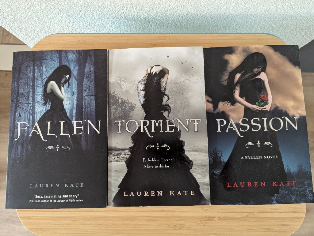 Fallen serie boeken - Lauren Kate (3 boeken), Ophalen, Gelezen, Lauren Kate