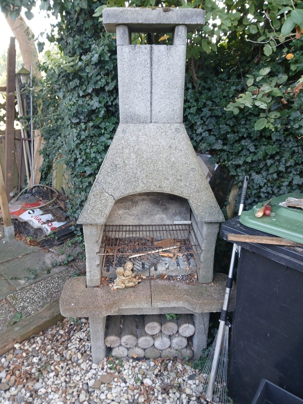 kachel bbq GRATIS OPHALEN, Tuin en Terras, Houtskoolbarbecues, Ophalen