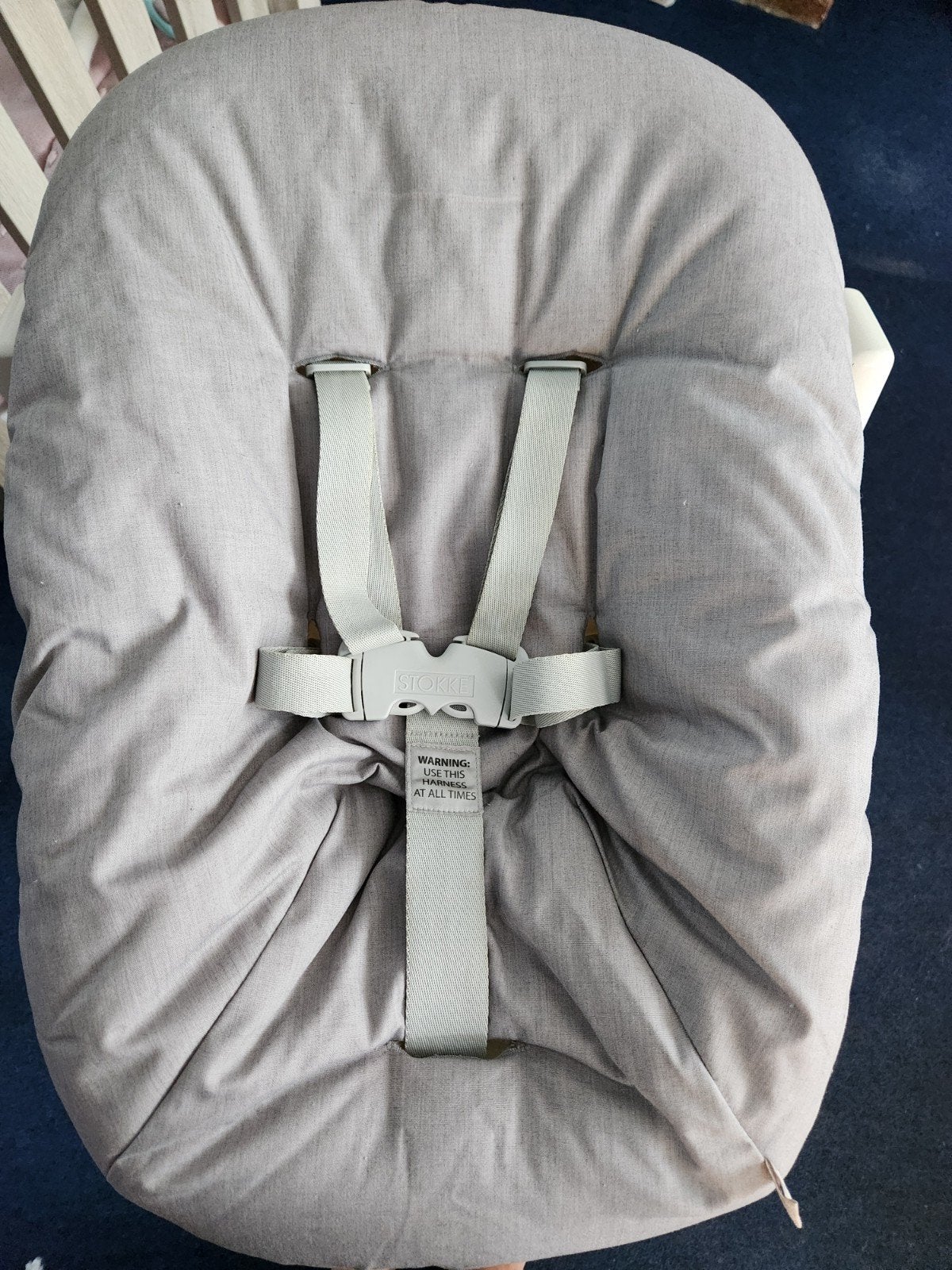 Stokke Tripp Trapp Newborn Set V2 Grey met hoezen, Kinderen en Baby's, Kinderstoelen, Ophalen of Verzenden, Zo goed als nieuw