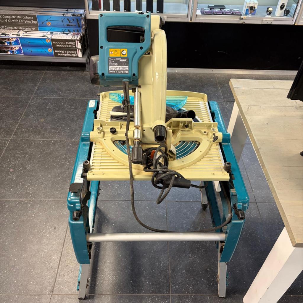 Makita LF1000 Flipper Afkortzaag (2019), Makita, Zo goed als nieuw, Support@makita.com, Makita Corporation, 3-11-8, Sumiyoshi-cho, 
Anjo, Aichi 446-8502
Japan