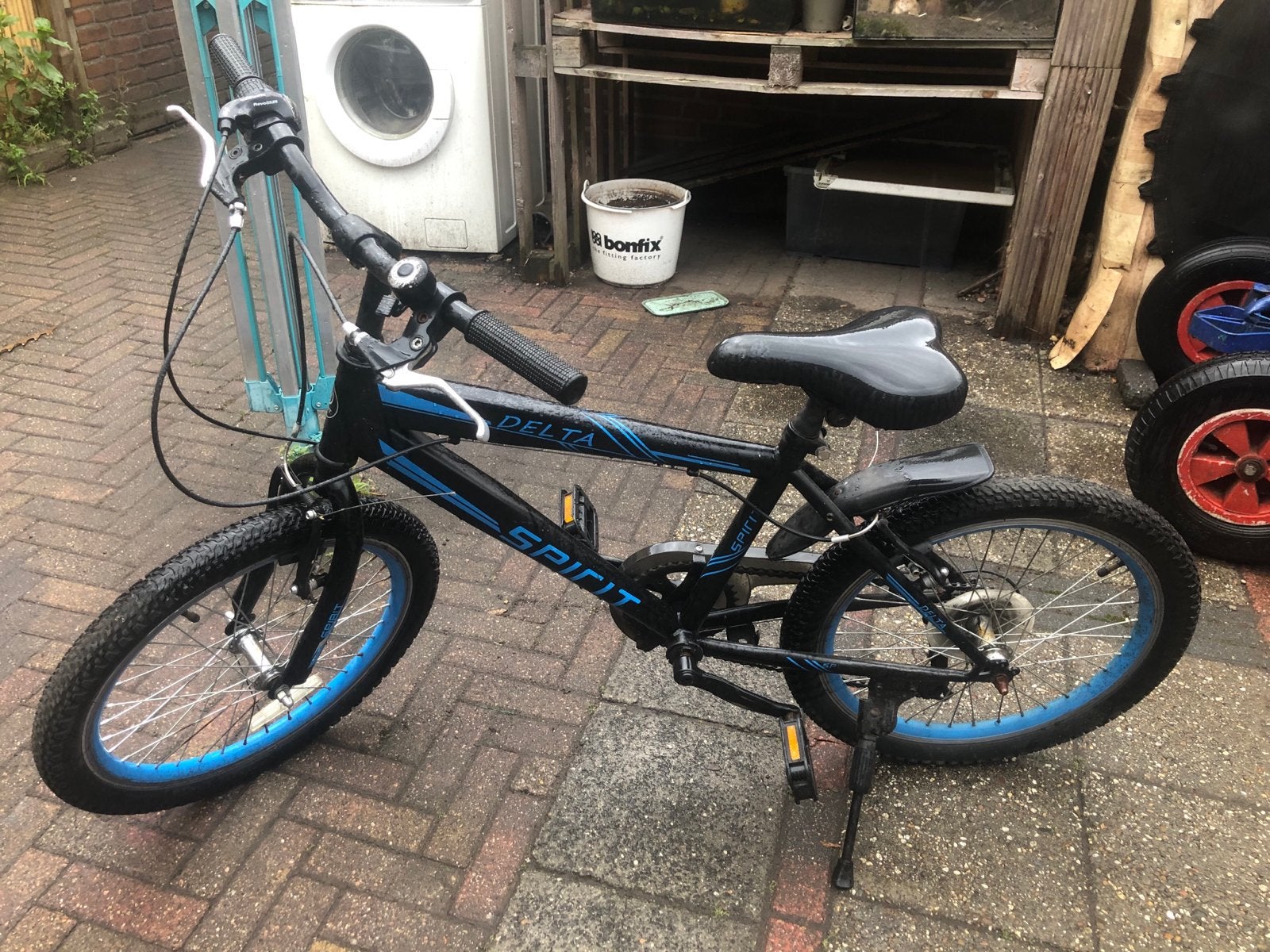 Spirit Delta kinderfiets 20 inch - Zwart/Blauw, Ophalen, Gebruikt, Velgrem, 20 inch of meer