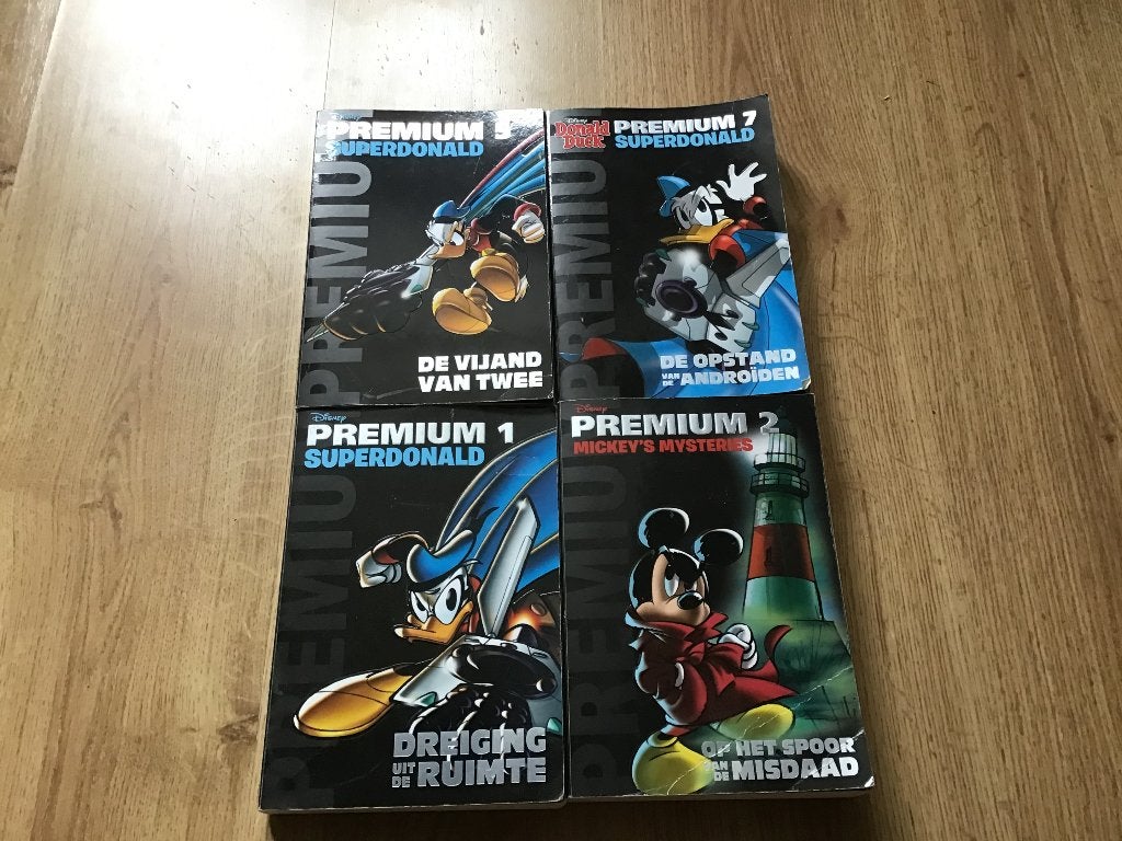 Donald Duck Pocket Premium, Meerdere stripboeken, Ophalen of Verzenden, Zo goed als nieuw