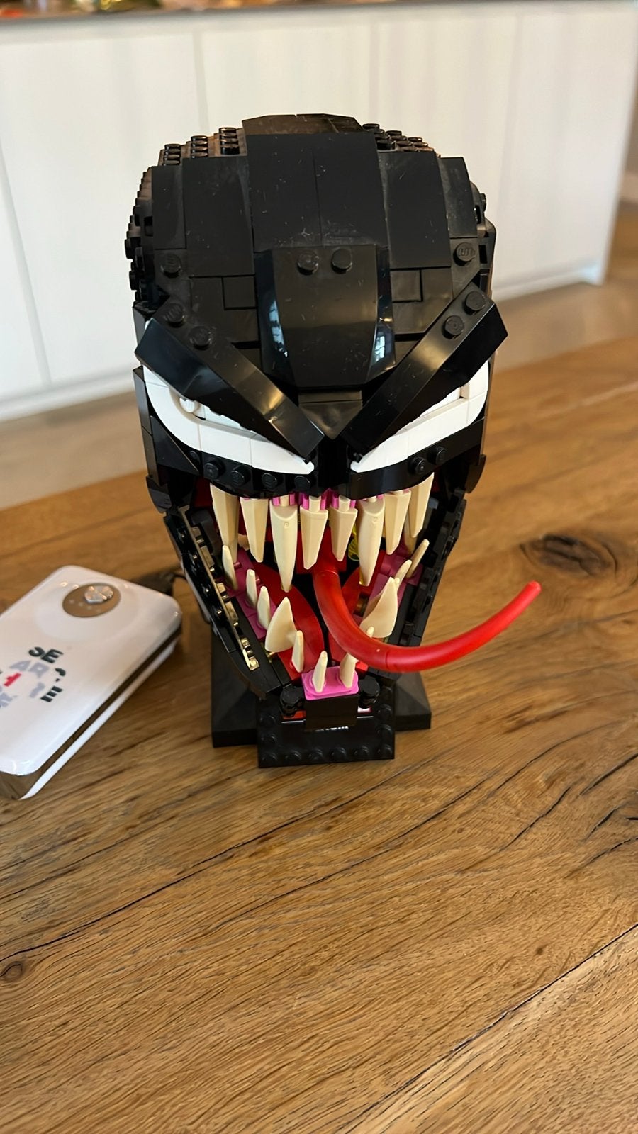 LEGO Marvel Venom (76187) met lichtset, Kinderen en Baby's, Ophalen of Verzenden, Zo goed als nieuw