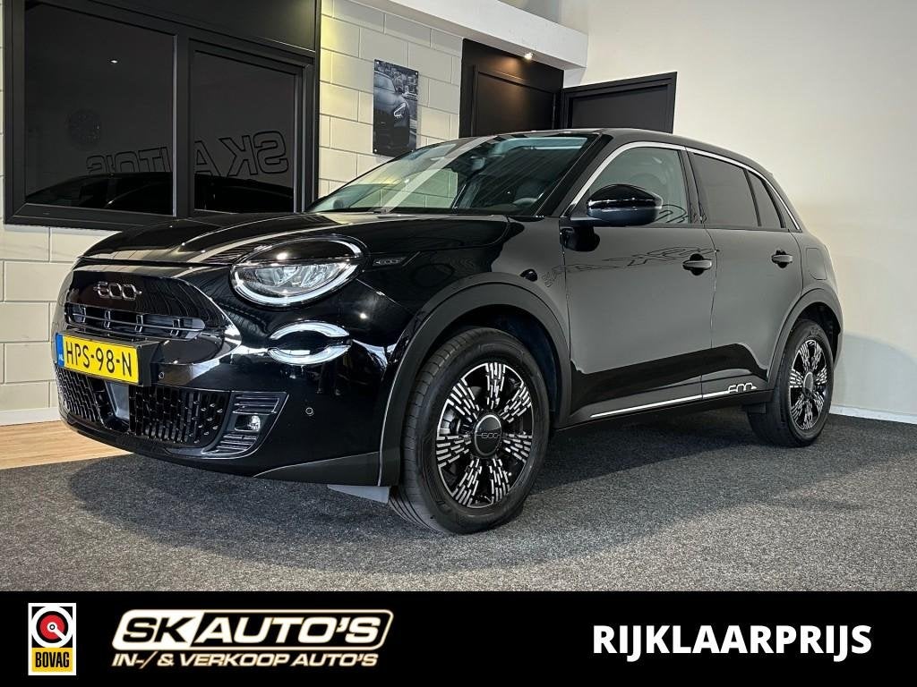 Fiat 600 1.2 HYBRID URBAN l NAP l AUTOMAAT l CARPLAY l CAMER, Auto's, 136 pk, Gebruikt, Overige modellen, 1199 cc