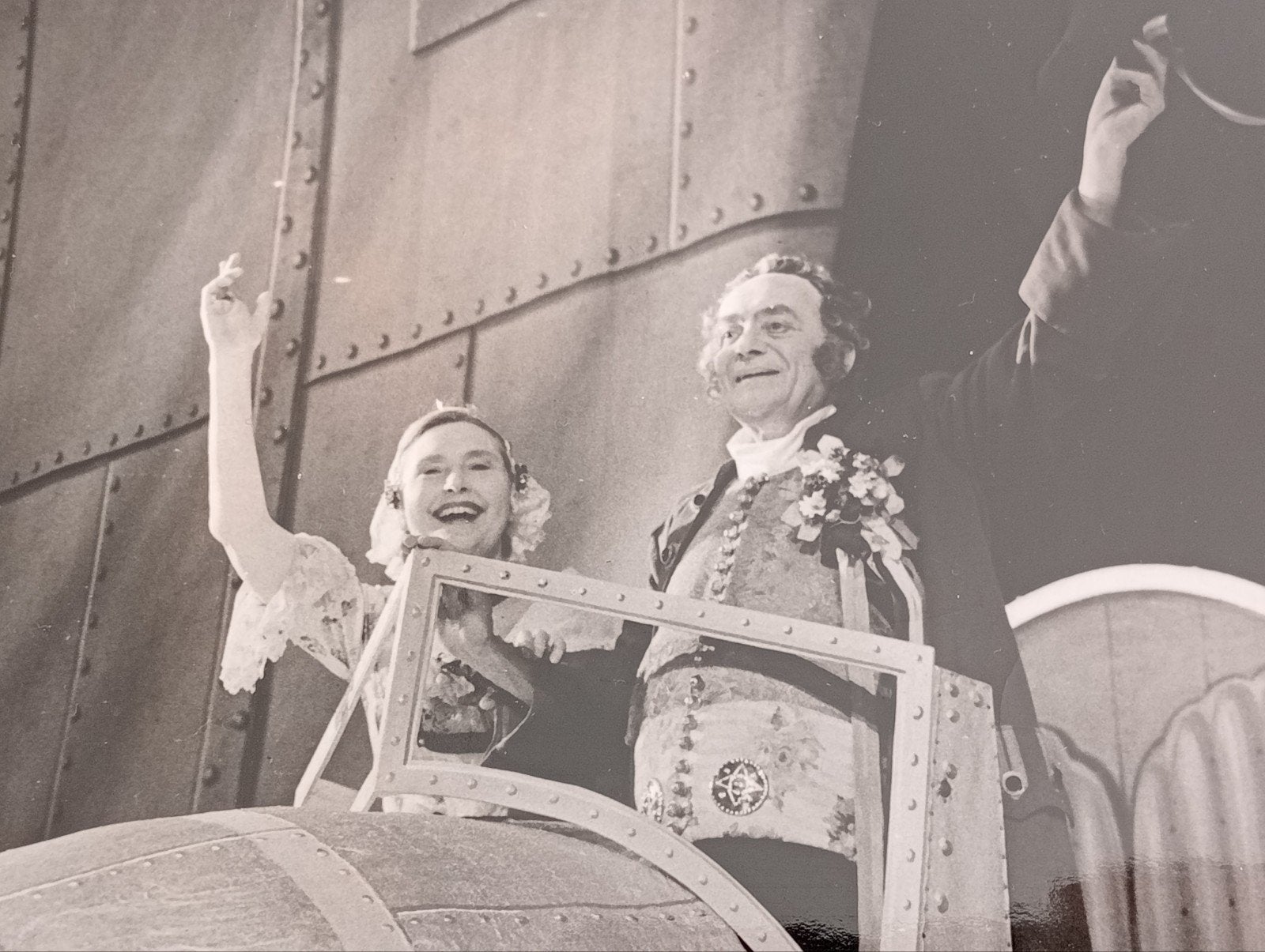 Mimi Boesnach & Paul Huf oud en nieuw 1955, Ophalen of Verzenden, 1940 tot 1960, Gebruikt