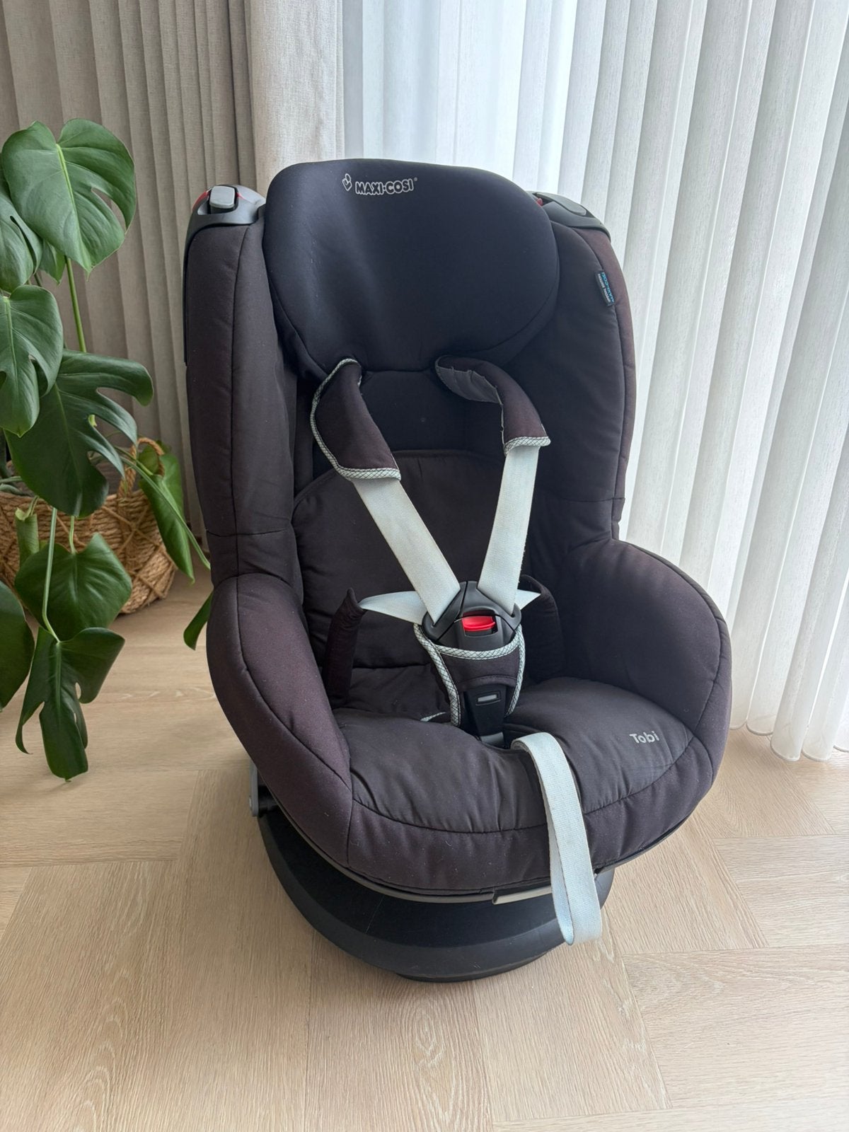 Maxi-Cosi Tobi autostoel zwart met slaapstand, Kinderen en Baby's, Autostoeltjes, Ophalen, Verstelbare rugleuning, 9 t/m 18 kg
