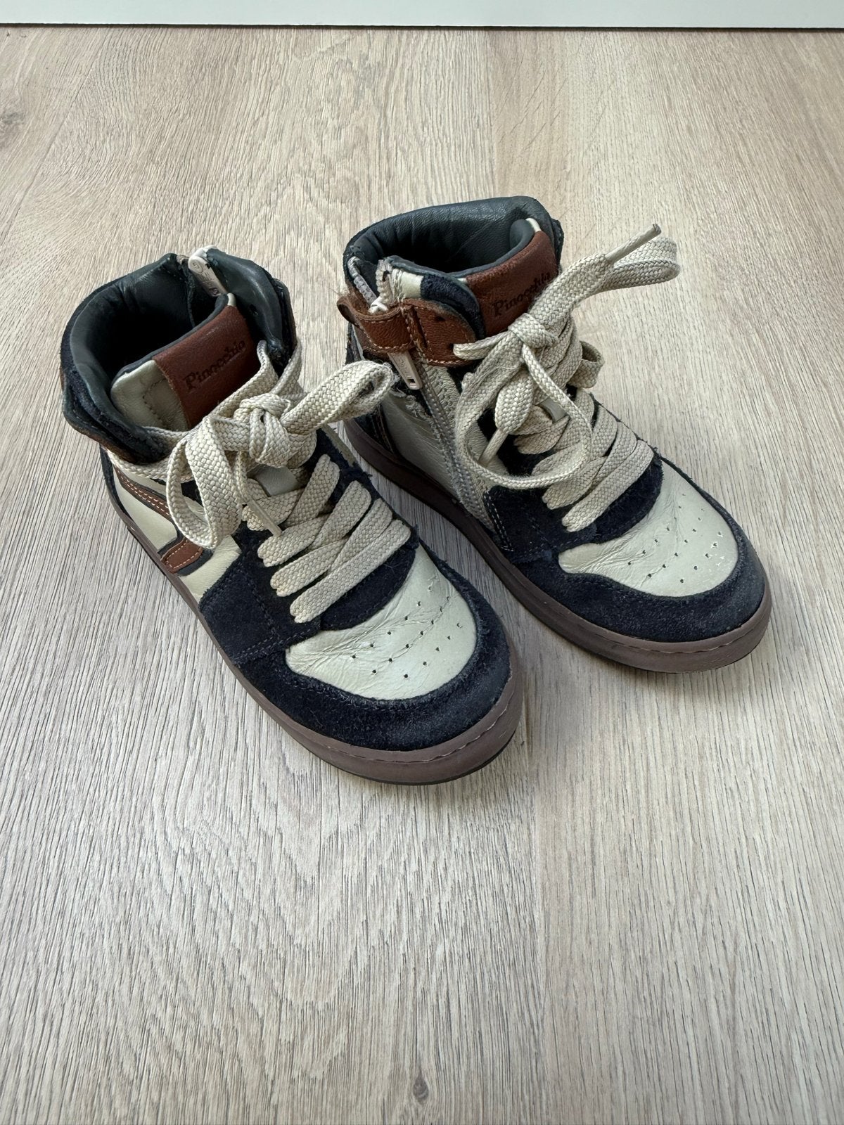Pinocchio schoentjes maat 25 - Zo goed als nieuw, Ophalen of Verzenden, Zo goed als nieuw, Jongen of Meisje, Schoenen