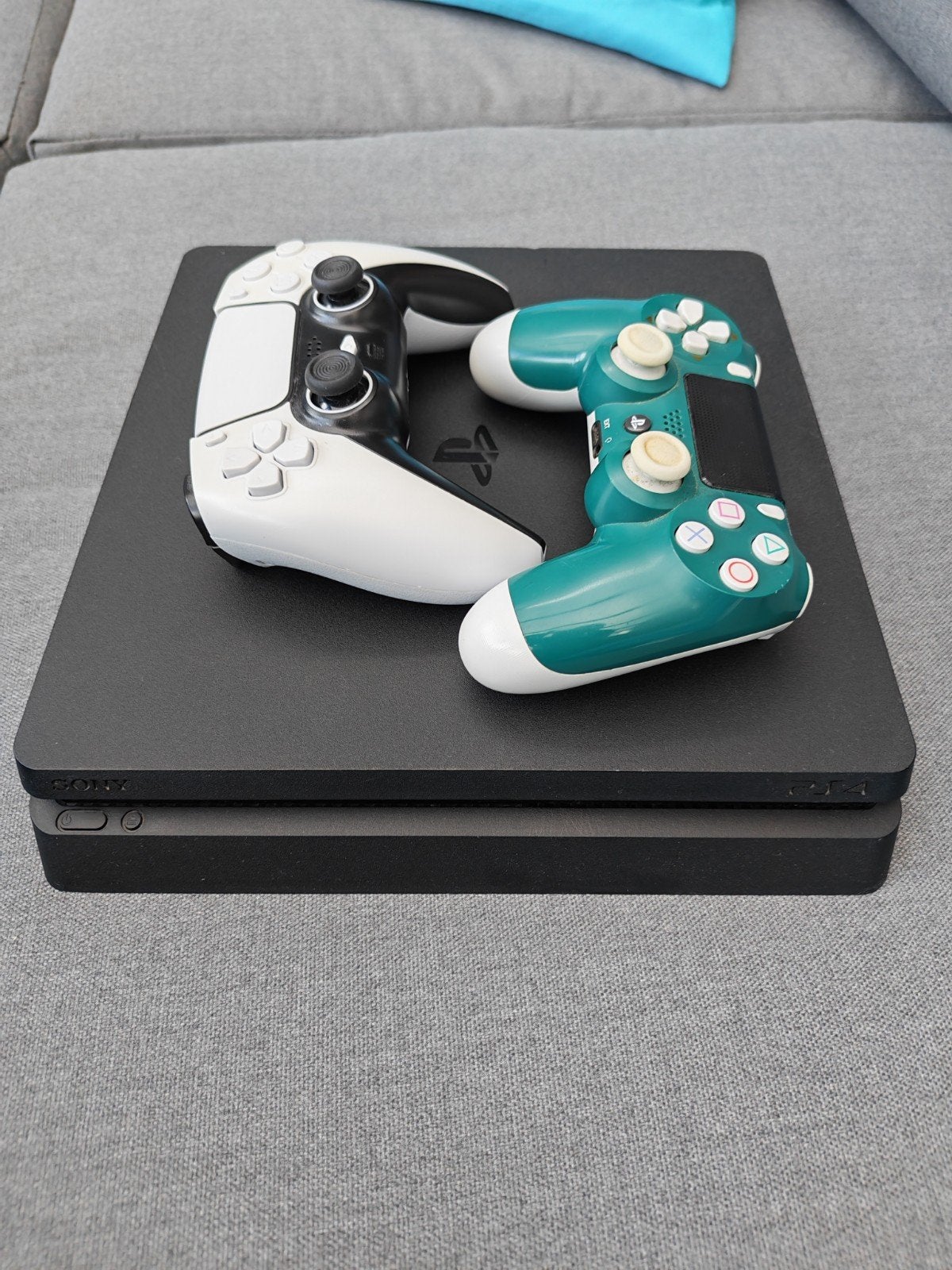 PlayStation 4, Spelcomputers en Games, Ophalen, Met 2 controllers, Slim