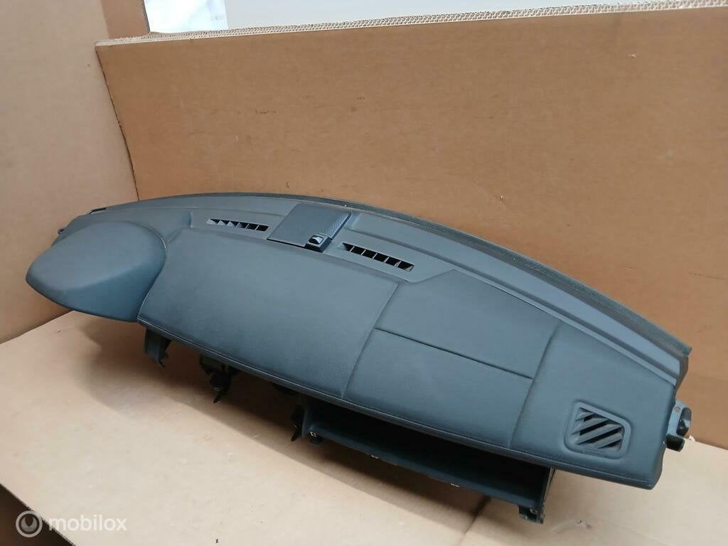 Dashboard Land Rover Discovery 4 IV Airbags, Gebruikt, Ophalen of Verzenden