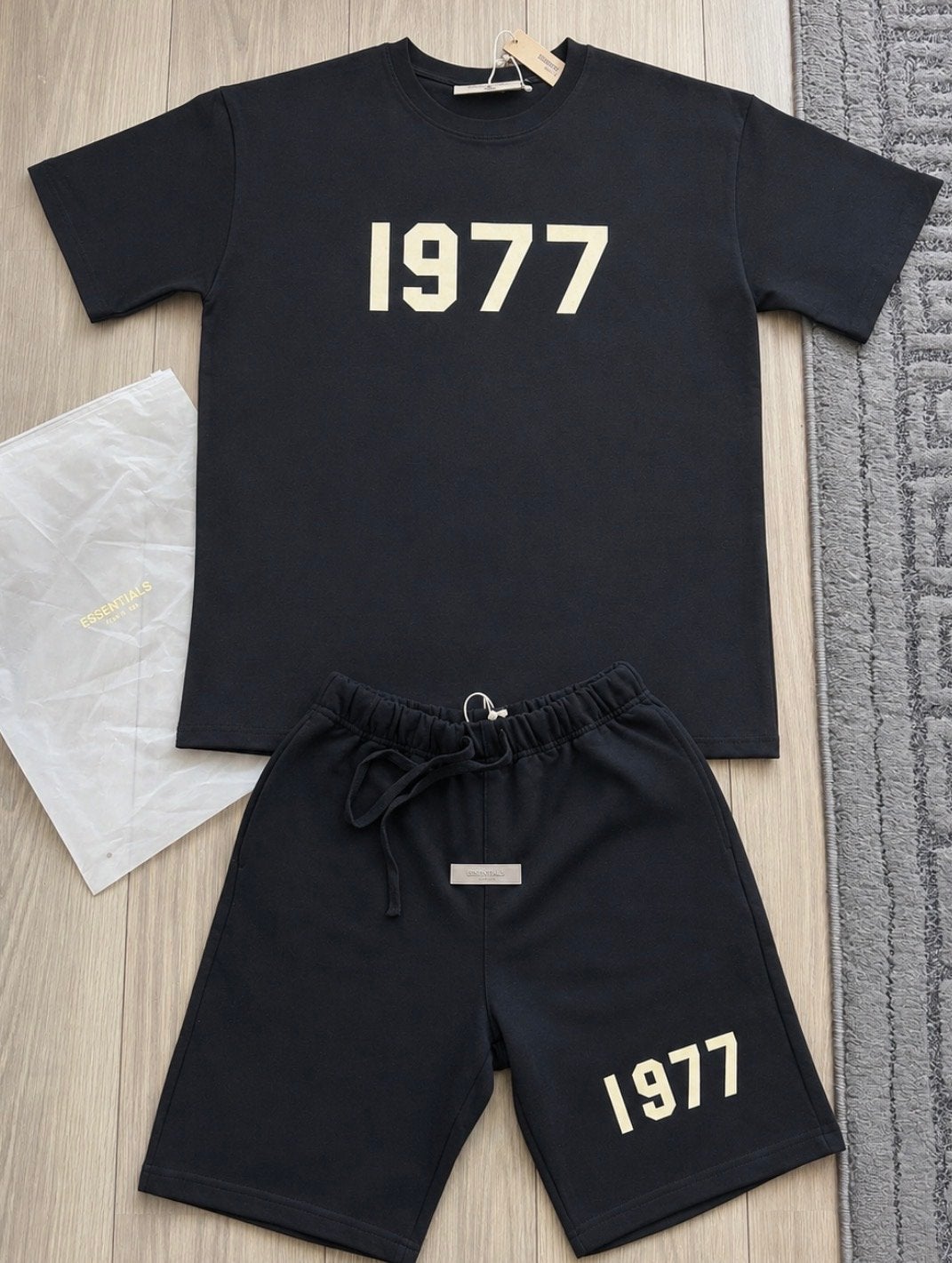 Essentials Fear of God 1977 Set Zwart Maat M Nieuw, Ophalen of Verzenden, Nieuw