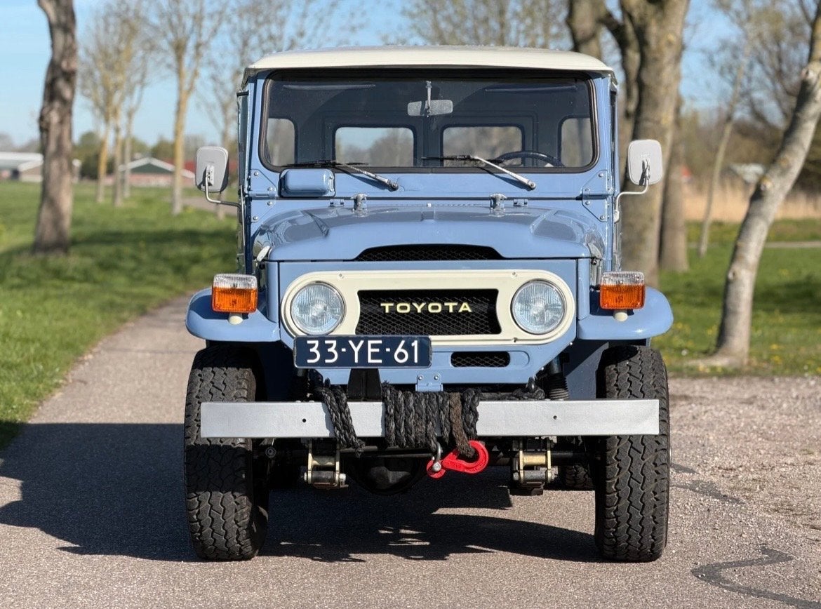 Toyota 1976 Blauw, foto 2