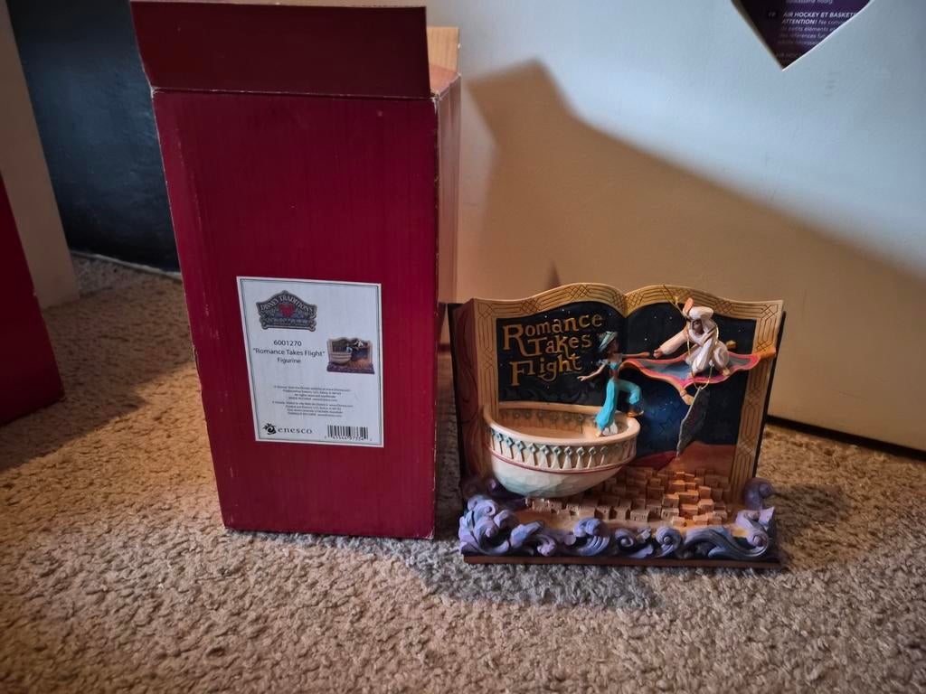Disney traditions, Ophalen of Verzenden, Zo goed als nieuw, Dier