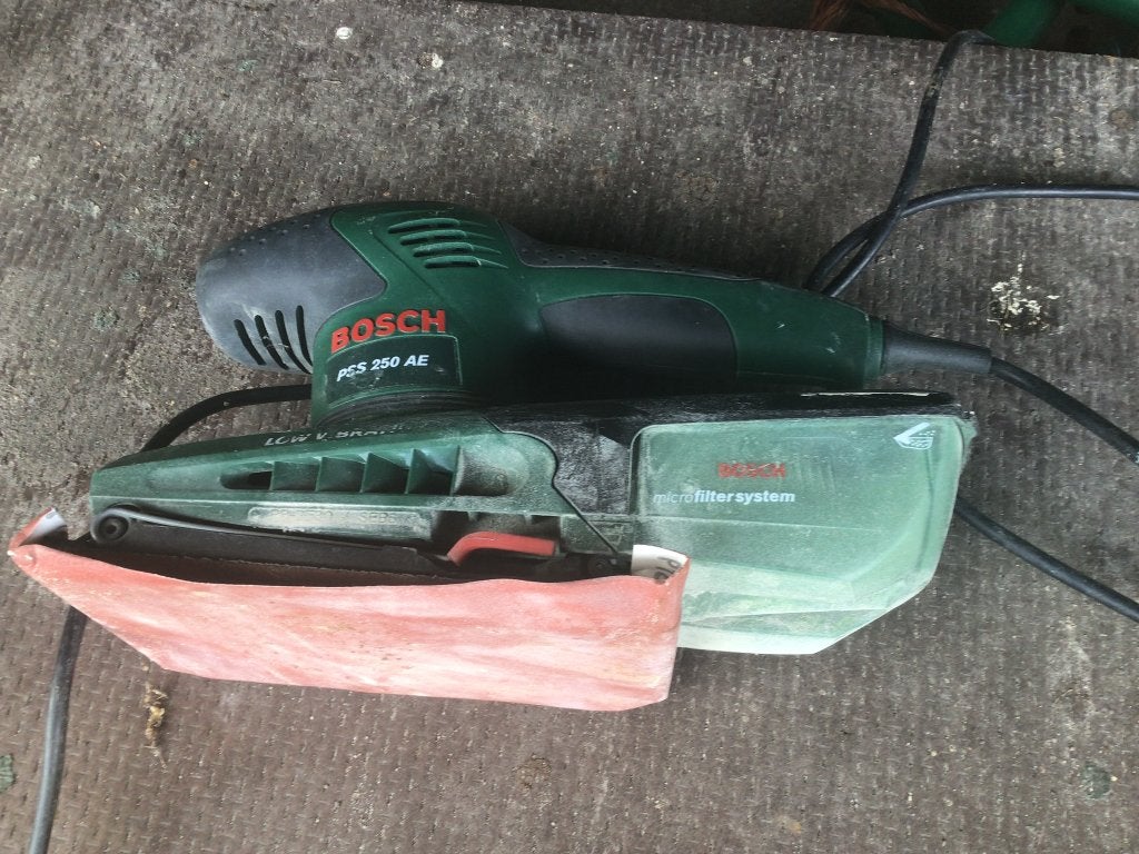 Bosch PSS 250 AE Vlakschuurmachine, Ophalen of Verzenden, Gebruikt, Minder dan 600 watt, Vlakschuurmachine