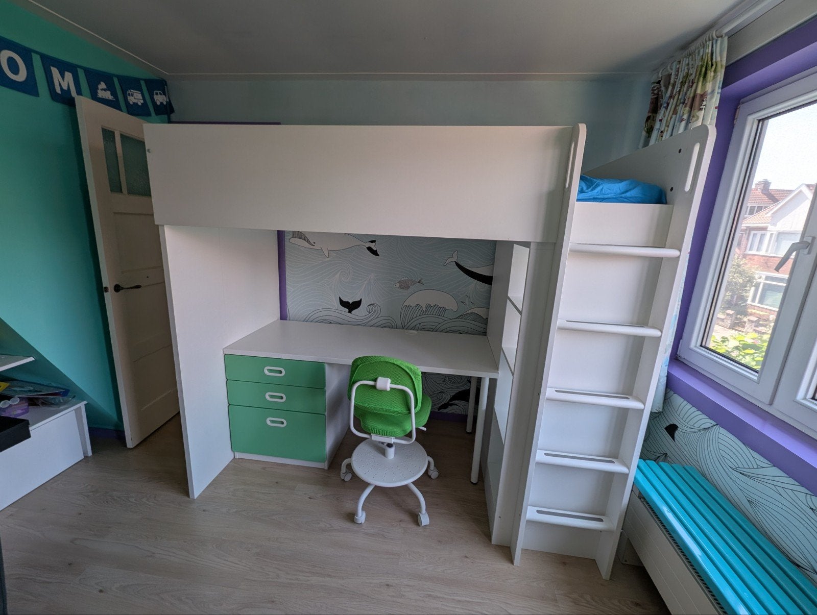 IKEA Smastad Hoogslaper met Bureau en Vimund Bureaustoel, Ophalen, 85 tot 100 cm, Lattenbodem, Zo goed als nieuw