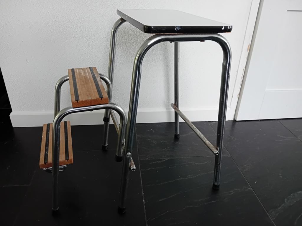 Vintage Keukentrapje / Krukje met Uitschuifbare Treden, Ophalen of Verzenden, Gebruikt, Grijs, Overige materialen