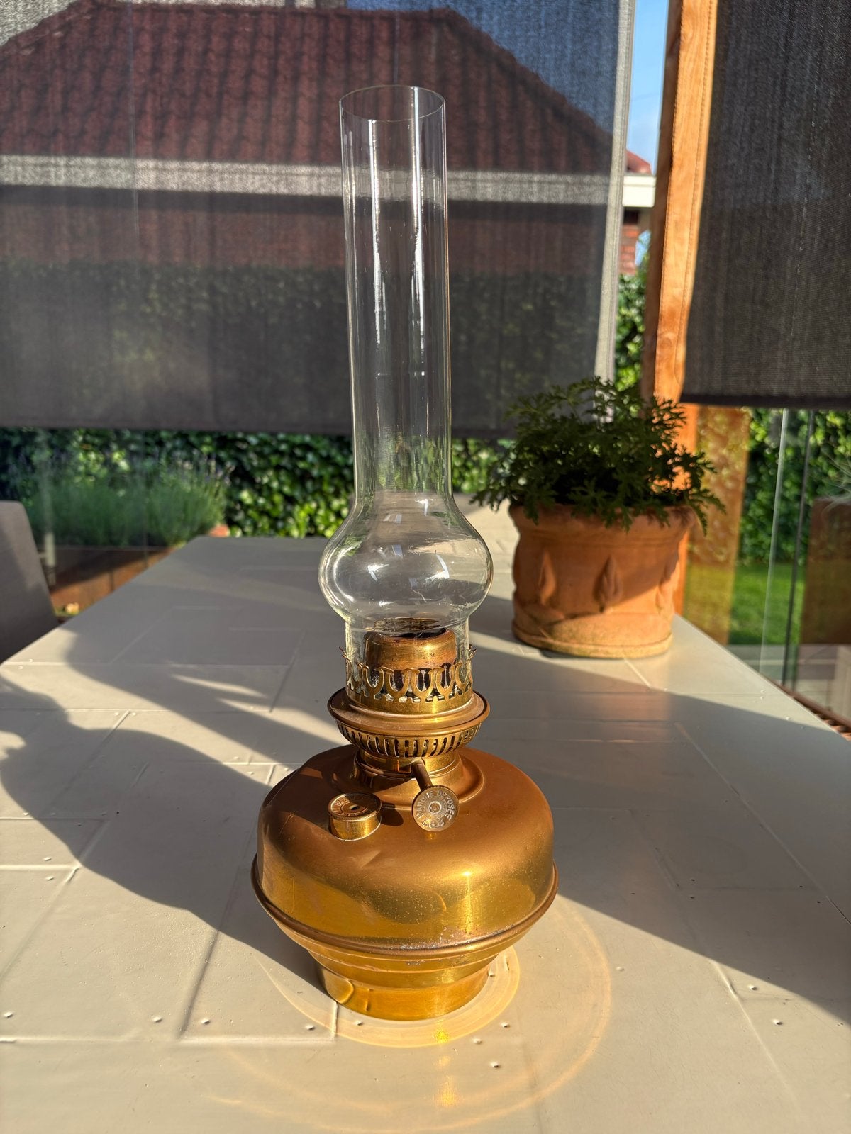 Antieke olielamp - koperen petroleumlamp, Ophalen