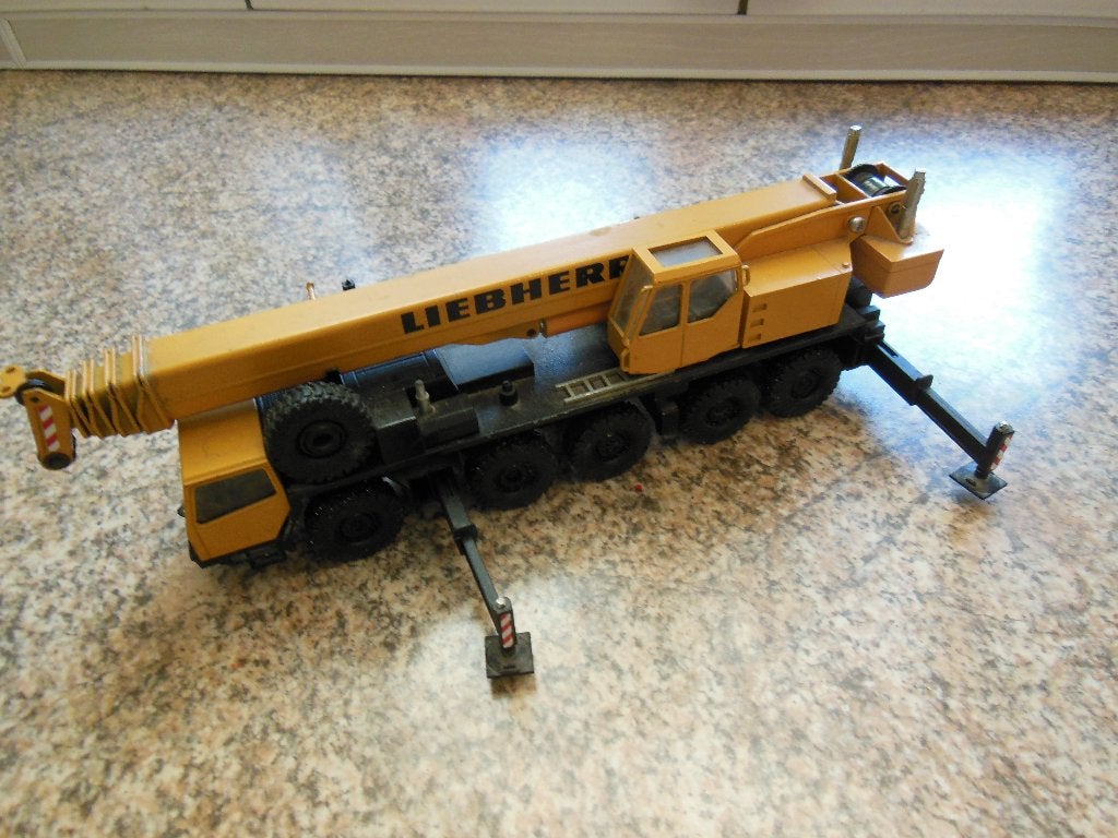 LIEBHERR - Telescopkraan - 1:50 - CONRAD  - No.???, Ophalen of Verzenden, Gebruikt, Hijskraan, Tractor of Landbouw, Conrad