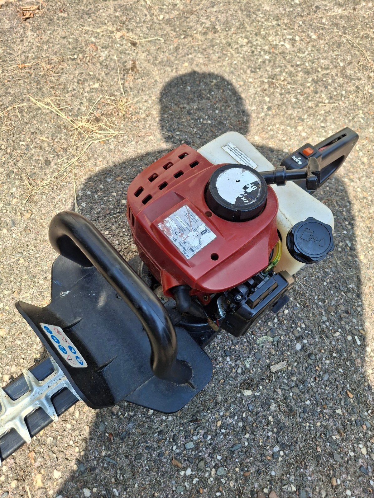 Ikra mogatec bht 60 heggenschaar, Tuin en Terras, Heggenscharen, Ophalen of Verzenden, Gebruikt, Benzine