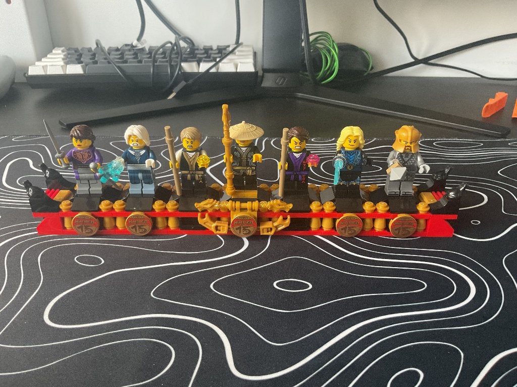 LEGO Ninjago 15th Anniversary – 7 Minifiguren + stands
