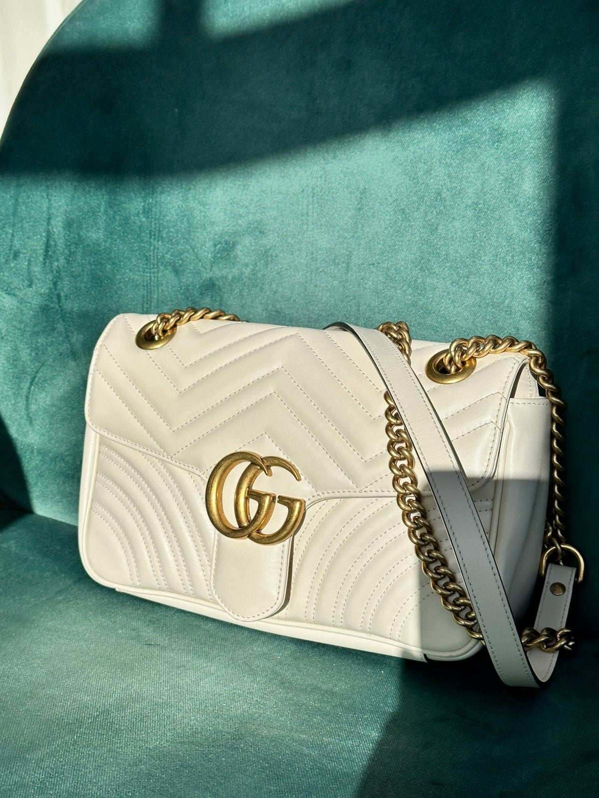 Gucci GG Marmont medium schouder tas, Ophalen of Verzenden, Zo goed als nieuw, Wit, Schoudertasje