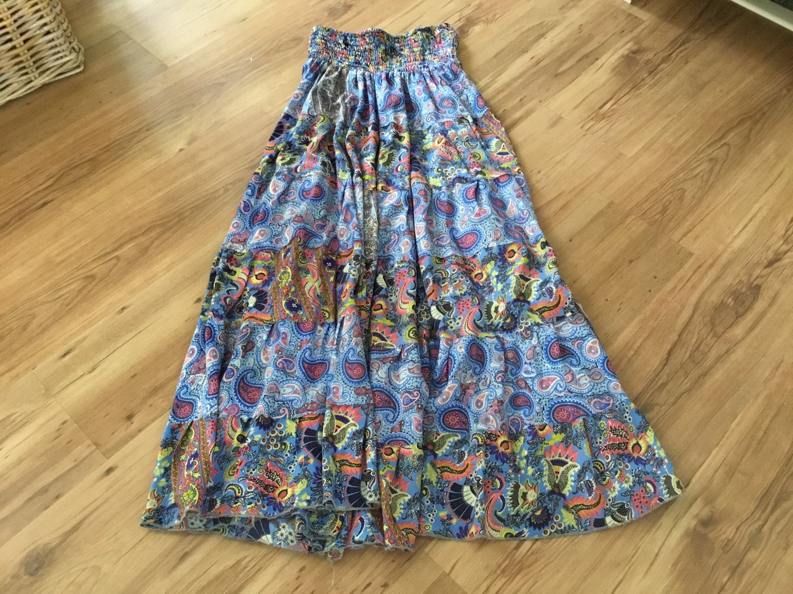 Lange prachtige rok met stroken ! Maat S/M, Kleding | Dames, Rokken, Ophalen of Verzenden, Nieuw, Onder de knie