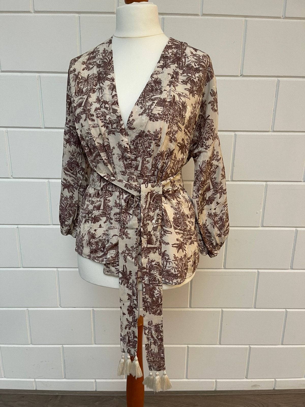 Heel gaaf vestje, Kleding | Dames, Ophalen of Verzenden, Zo goed als nieuw, Maat 38/40 (M), Beige