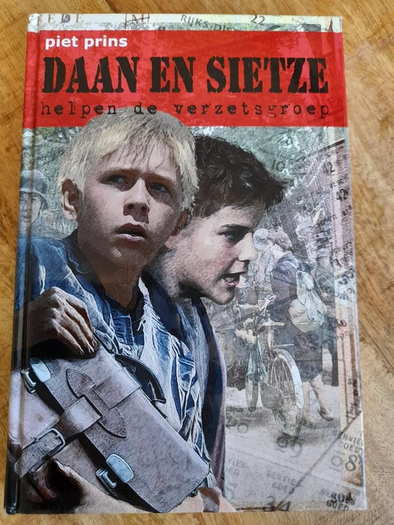 Piet Prins  - Daan en Sietze helpen de verzetsgroep, Ophalen of Verzenden, Tweede Wereldoorlog, Zo goed als nieuw, Piet Prins