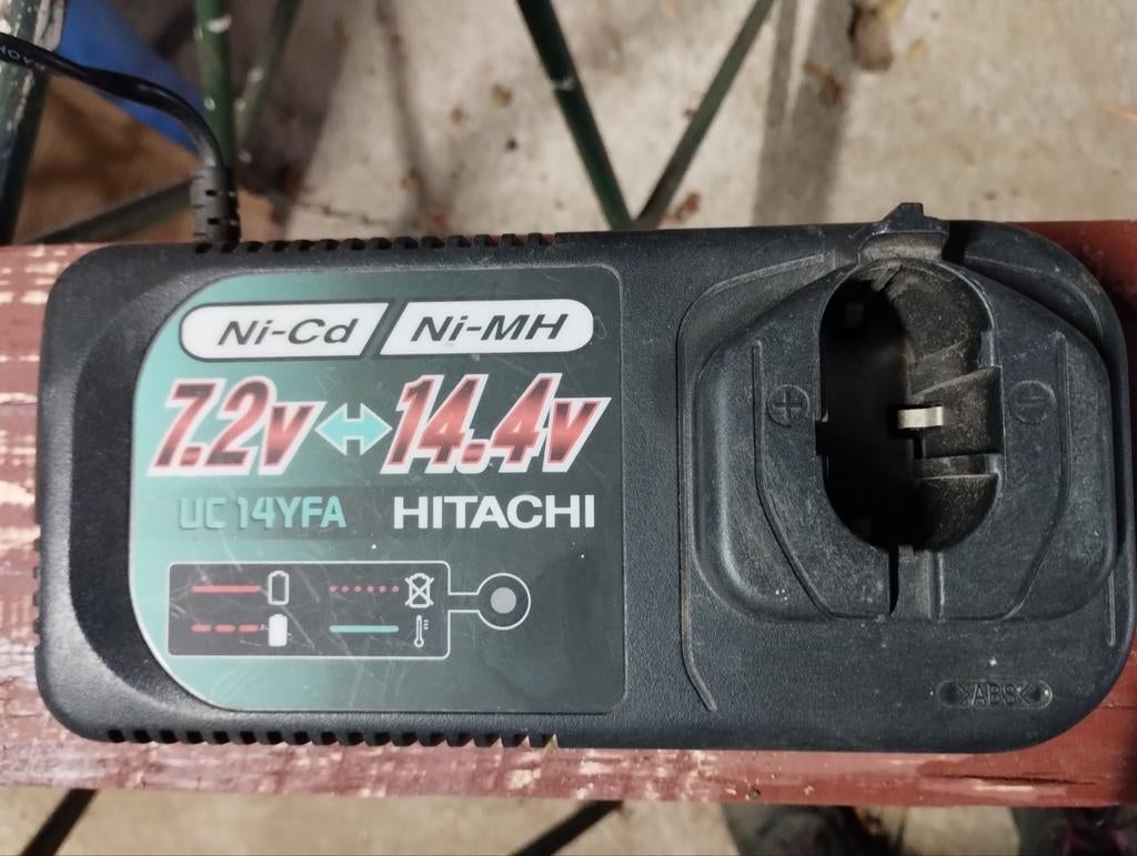 Hitachi oplader, Watersport en Boten, Ophalen of Verzenden, Overige typen