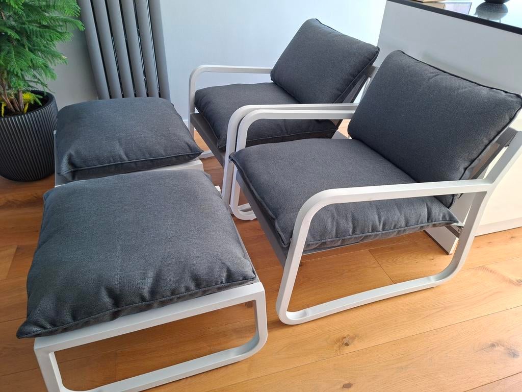 2 Luxe Tuinstoelen met Poef en Antraciet Kussens - Z.G.A.N., Ophalen