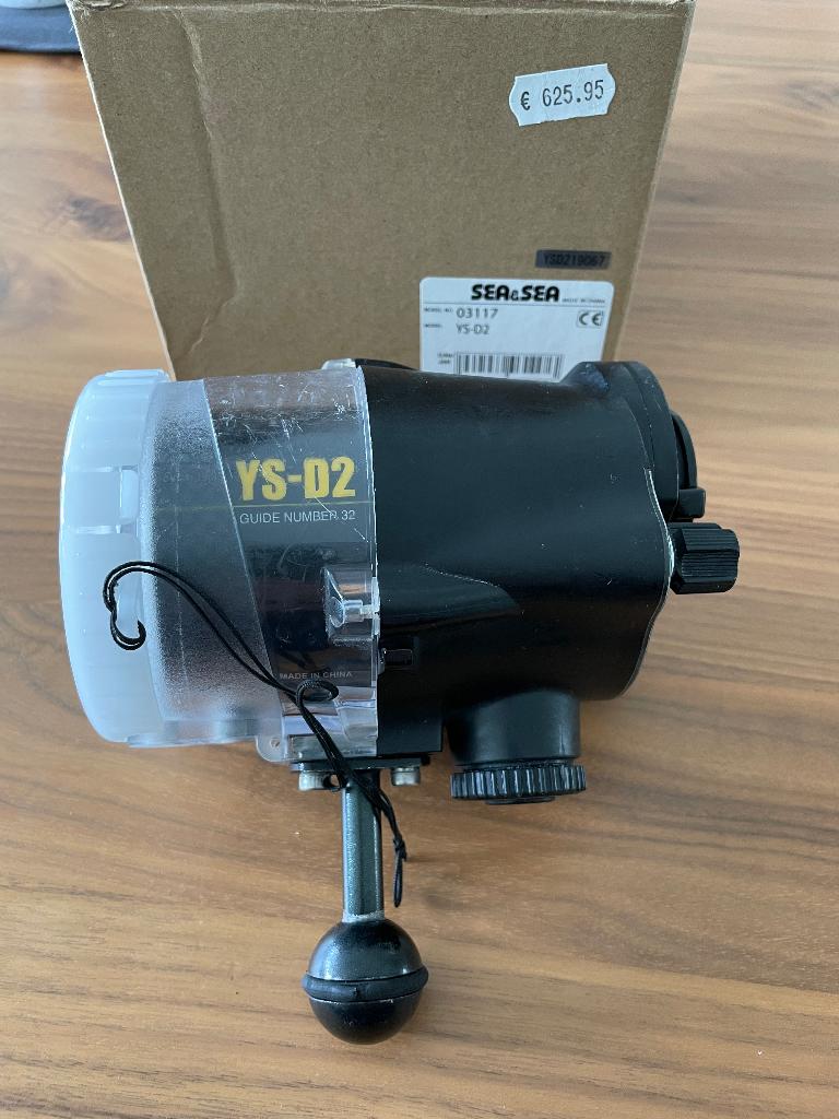 Sea&Sea YS-D2 Onderwaterflitser – Compleet in doos, Ophalen of Verzenden, Zo goed als nieuw, Onderwaterhuis of Camera