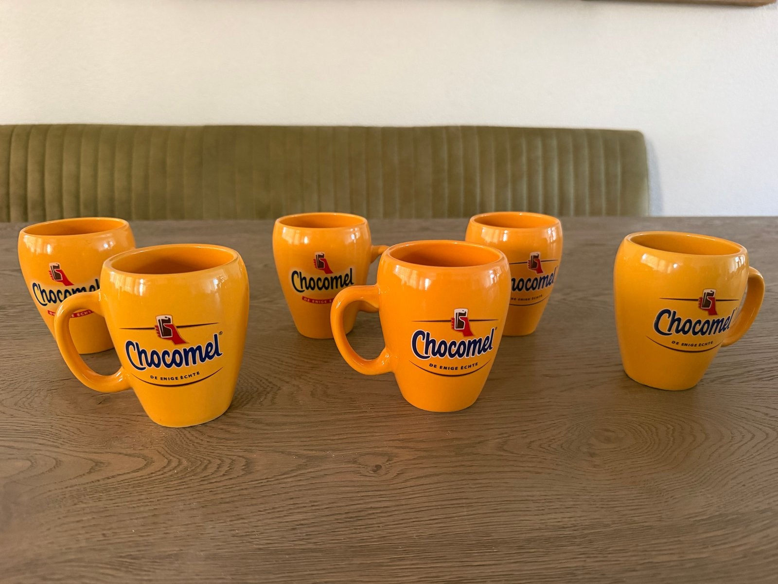 Set van 6 Chocomel mokken - Geel, Overige merken, Keramiek, Zo goed als nieuw, Modern