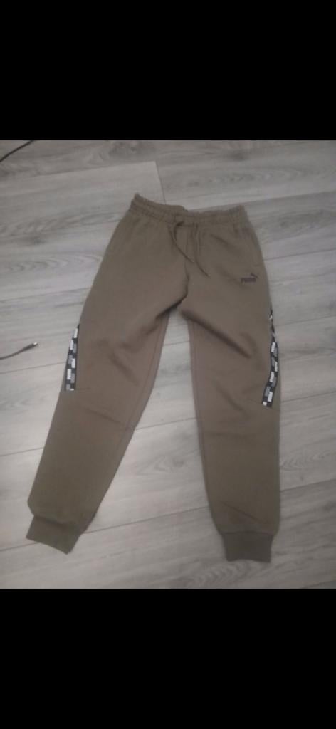 Puma trainingsbroek maat 164, Ophalen