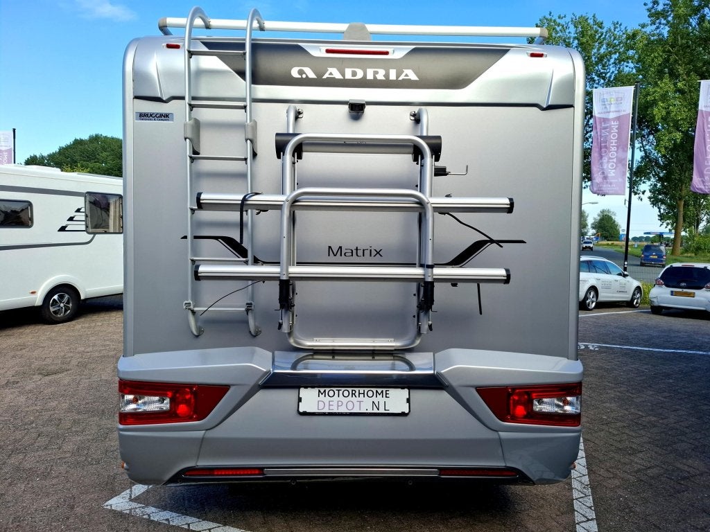 Adria Matrix Supreme 700 SL |5 zitplaatsen|Automaat|180 PK|, Chemisch toilet, Diesel, Adria, 7 tot 8 meter
