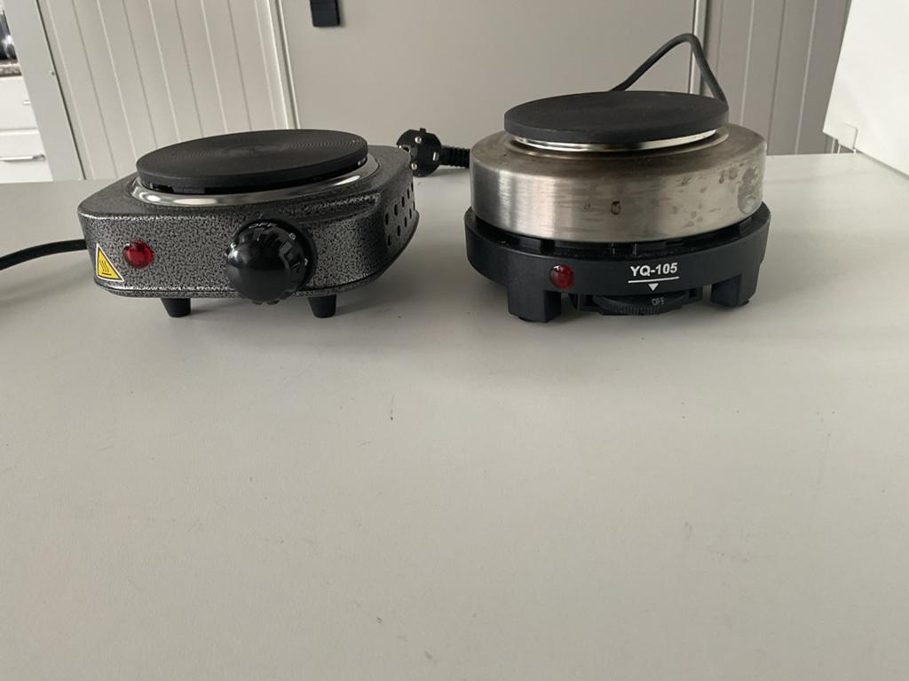 2 kleine elektrische 1 pits kookplaten voor 12,50euro per st, Witgoed en Apparatuur, Kookplaten, Ophalen, Gebruikt, 3 kookzones of minder