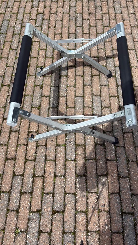 Koelboxstandaard, Caravans en Kamperen, Ophalen, Zo goed als nieuw, Elektrisch