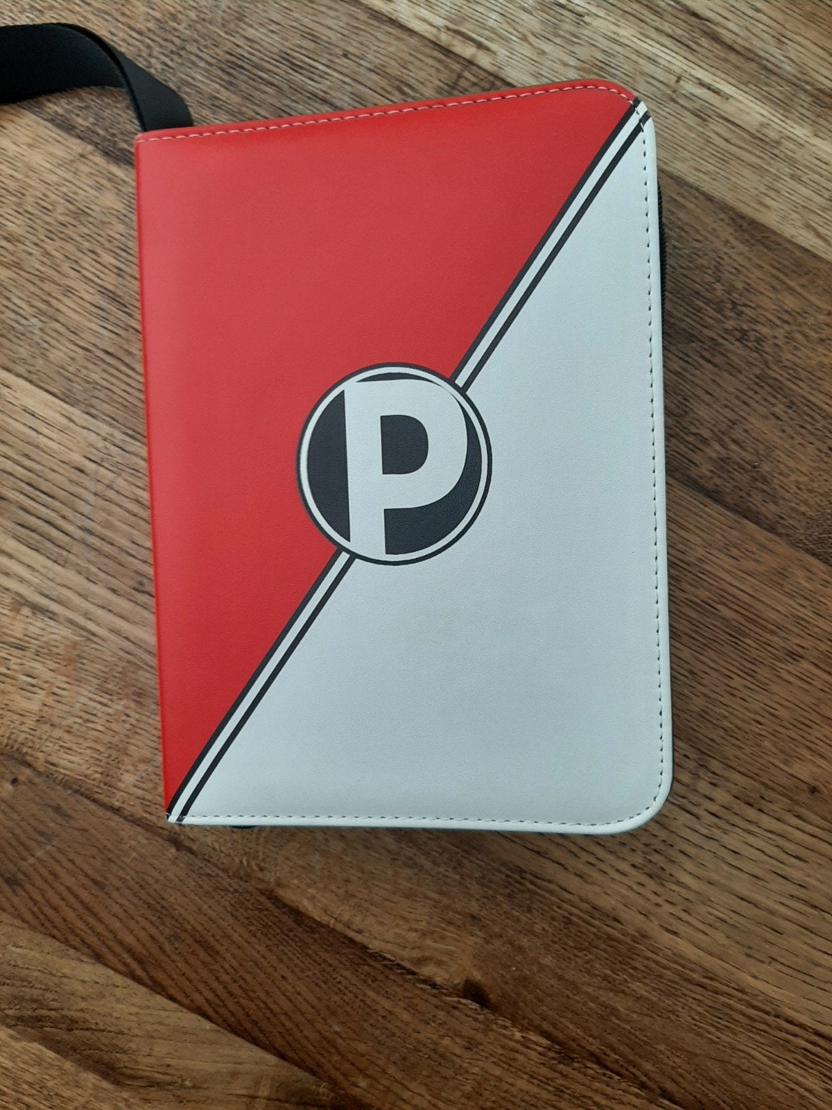 pokemon map met kaarten (400 stuks), Ophalen, Zo goed als nieuw, Meerdere kaarten
