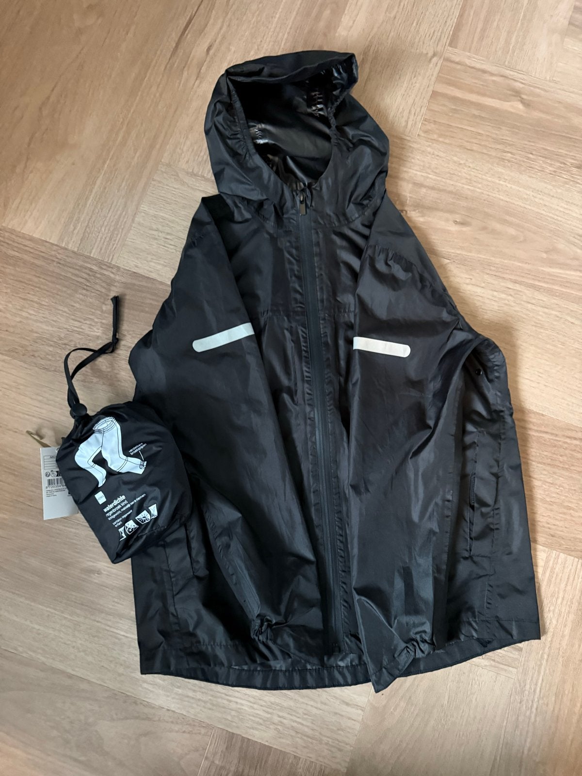 HEMA Regenpak 134-140 | Broek is nieuw - jas in goede staat, Caravans en Kamperen, Regenkleding, Ophalen of Verzenden, Nieuw, Regenpak