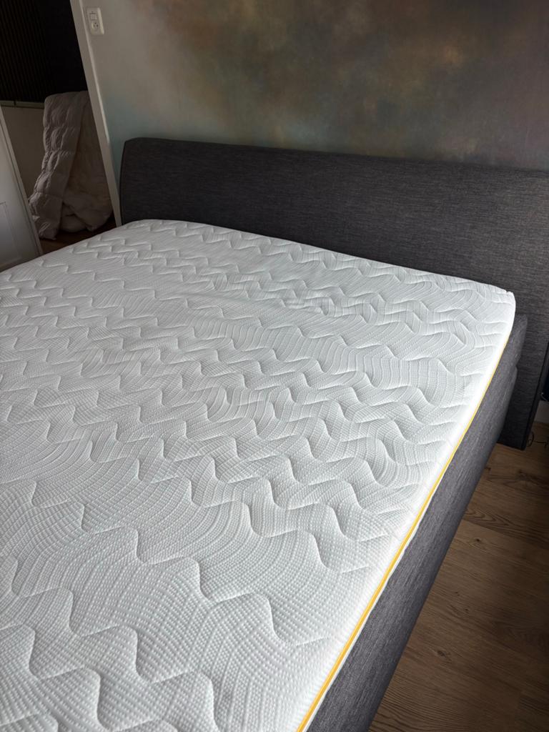 Tweepersoons boxspring met matras en topper, Ophalen, Tweepersoons, Zo goed als nieuw, Matras