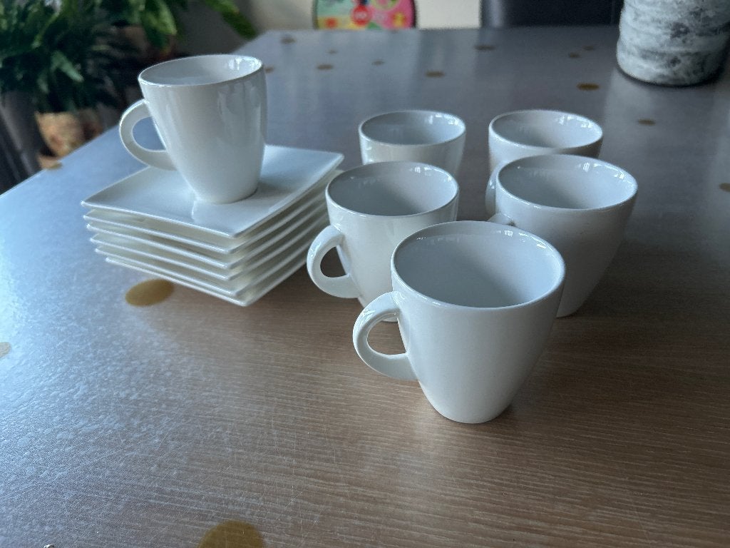 Set van 6 witte koffiekopjes met schotels, Ophalen, Keramiek, Zo goed als nieuw, Modern
