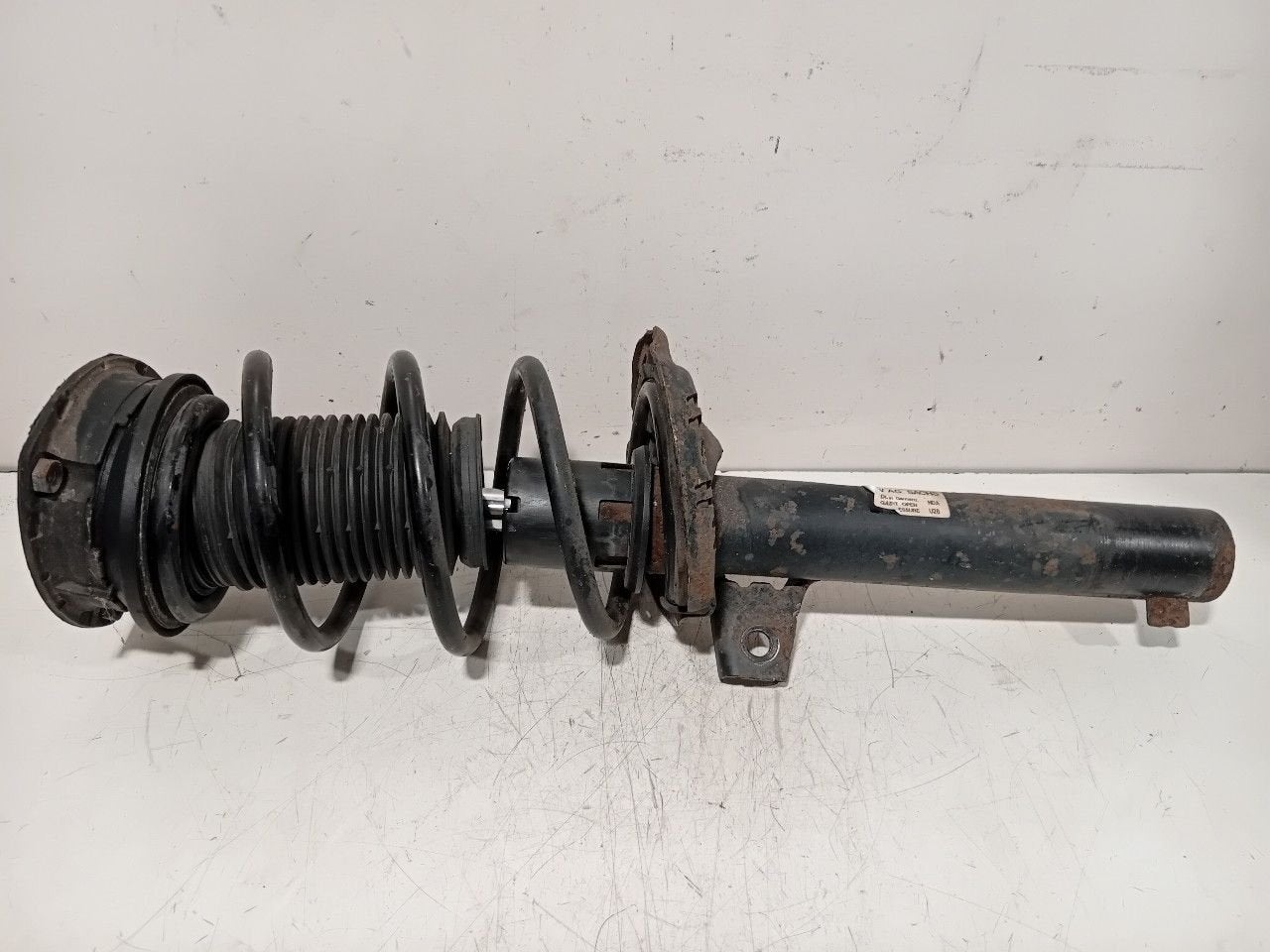 Veerpoot links voor Audi A3, Onderdelen@venauto.nl, Van der Ven Autorecycling B.V., Gebruikt, Ettenseweg 76, 4706 PB Roosendaal, The Netherlands