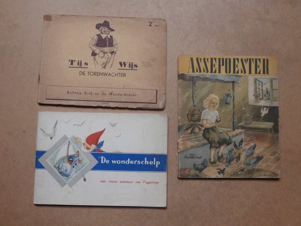 Oud boekjes sprookjes Assepoester Tijs Wijs De wonderschelp, Meerdere stripboeken, Ophalen of Verzenden, Gelezen