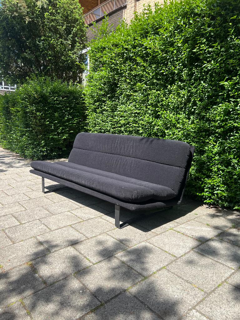 Artifort C683 Kho Liang Ie zwart, Huis en Inrichting, Banken | Bankstellen, Ophalen, Gebruikt, Tweepersoons, 75 tot 100 cm