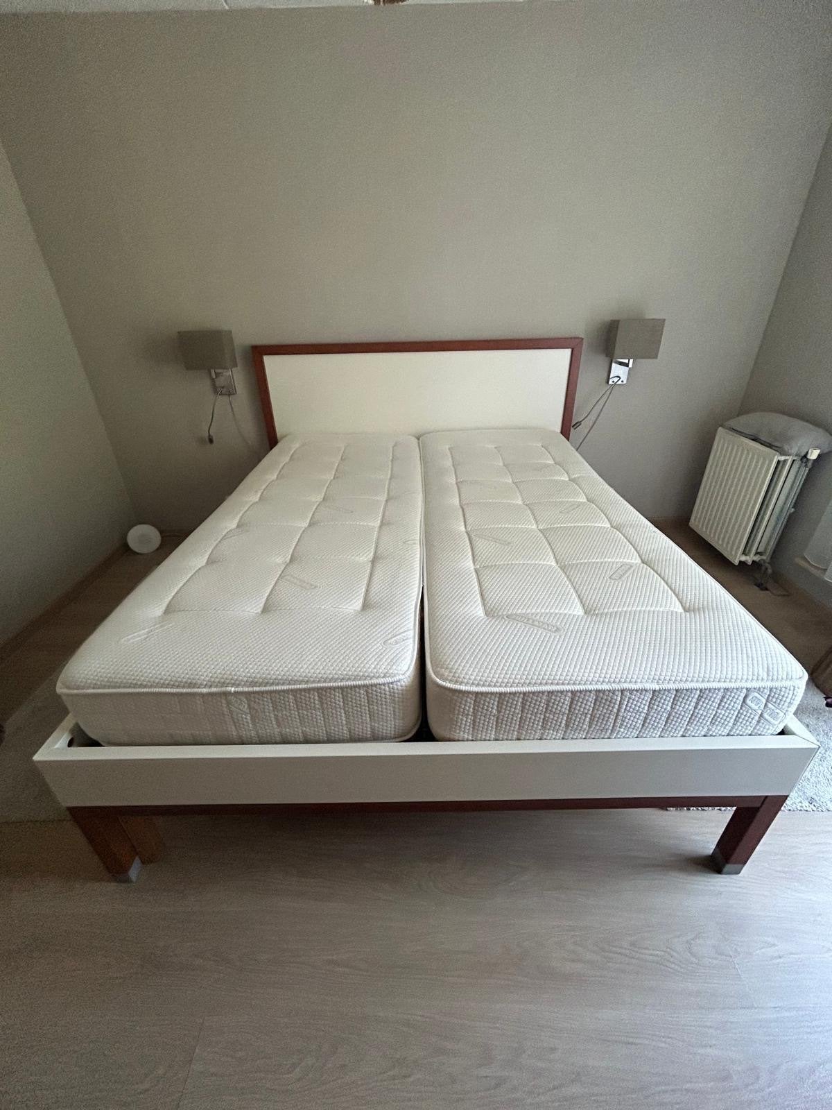 Jan des Bouvries bed 160x200 met matrassen, Ophalen, Wit, Tweepersoons, 200 cm