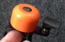 Oranje fietsbel - Compact en helder geluid, Ophalen, Gebruikt