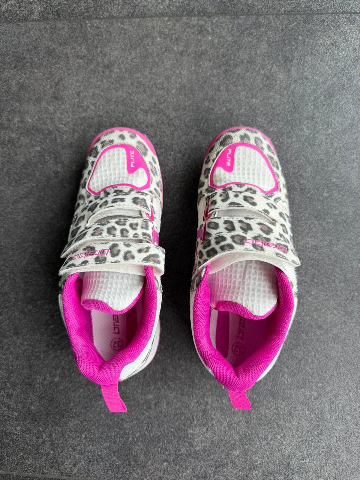 Brabo hockeyschoenen maat 32, Ophalen of Verzenden, Zo goed als nieuw, Schoenen