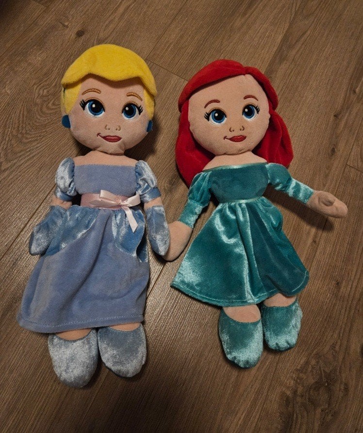 disney knuffels elsa frozen assepoester ariël simba rio, Ophalen of Verzenden, Zo goed als nieuw