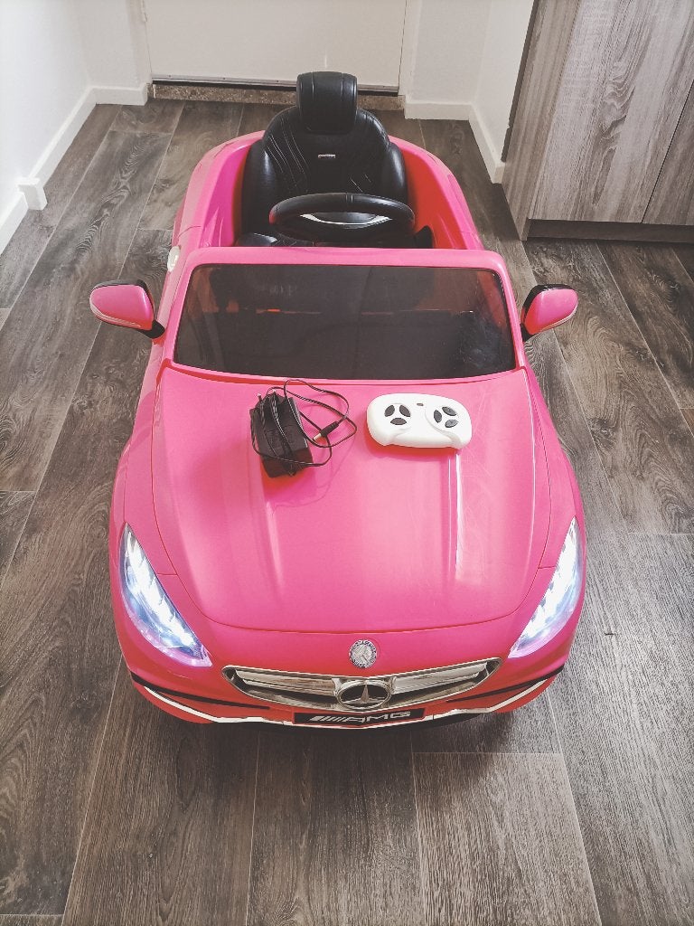 Mercedes S63 AMG elektrische kinderauto – roze – compleet, Gebruikt