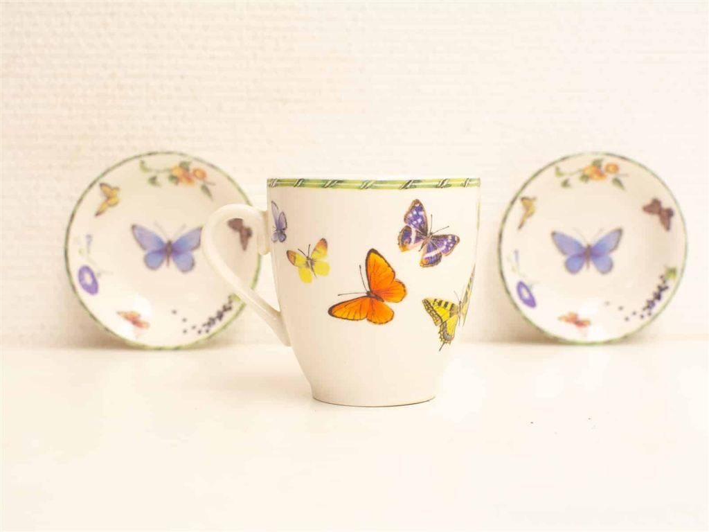 beker en 2 schaaltjes 23571, Gebruikt, Ophalen of Verzenden, Bord(en), Wedgwood